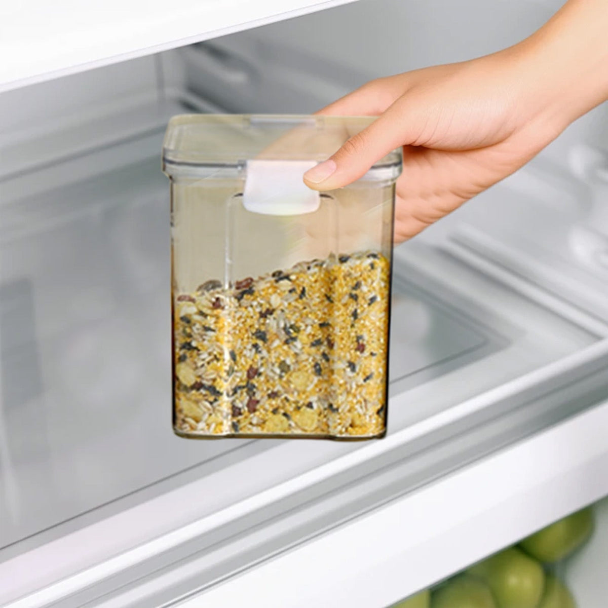 Airtight Dry Food Canister with Snap Lid, Clear PET Container for Flour, Sugar, Rice and Pasta - Image 4